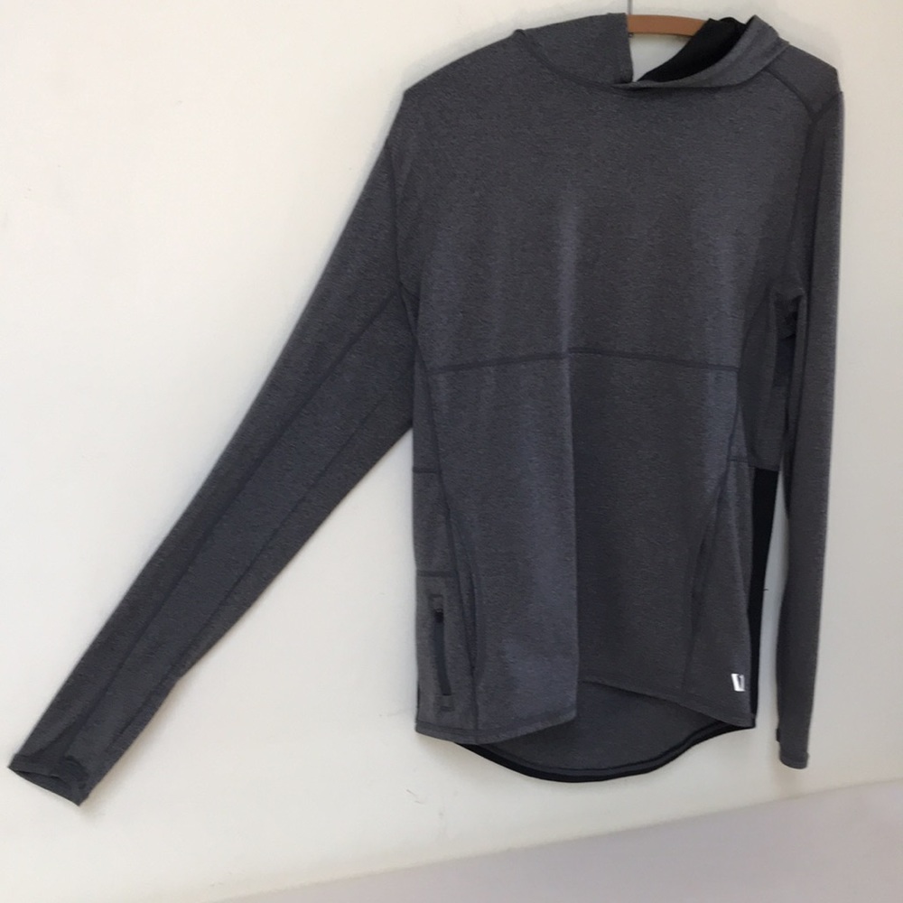 Vuori hoodie Sz S lightweight poly spandex kangaroo pocket. Small zip pocket